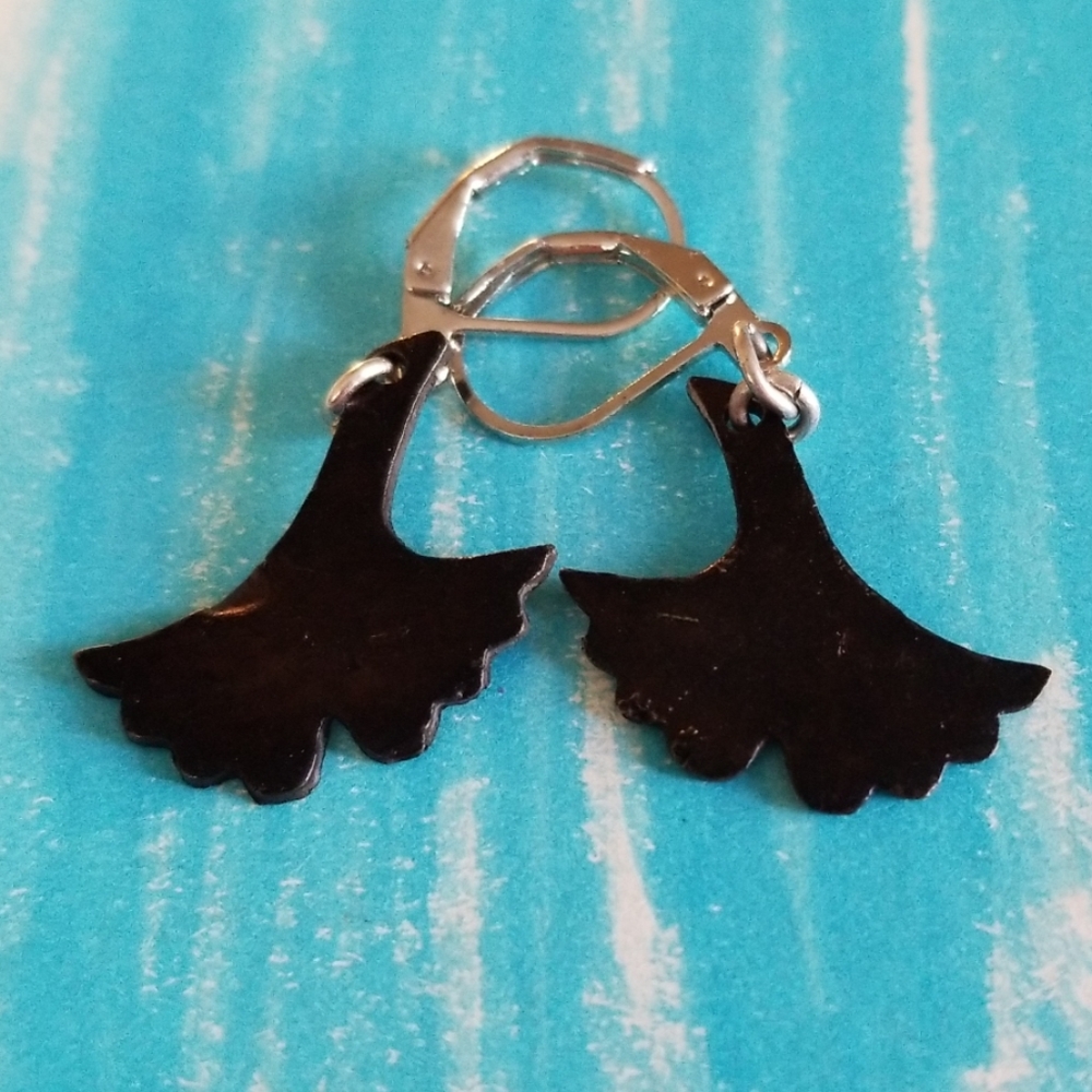 Newly Crafted Black Gingko Leaves Earrings